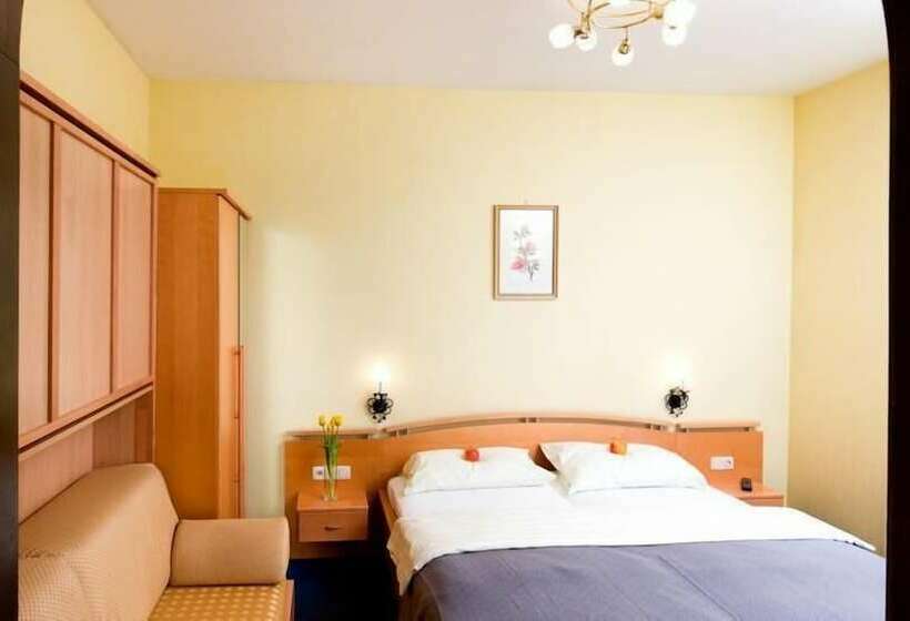 غرفة قياسية مزوَّدة بشُرفة, Familiengut Ertlhof