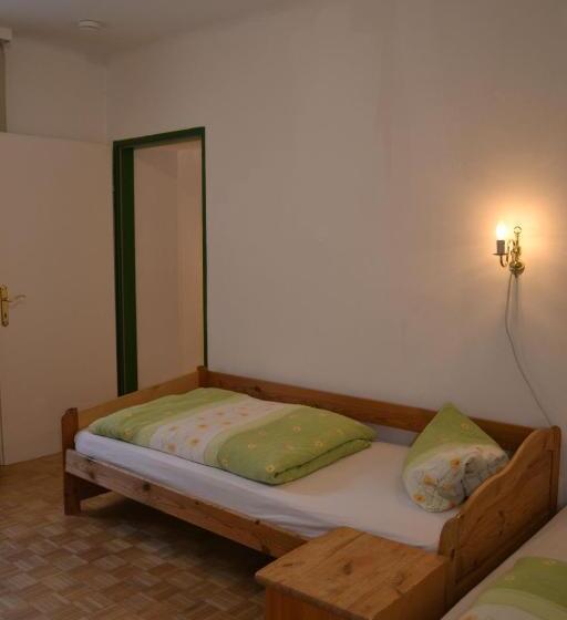 חדר משפחתי נוף לגינה, Haus Rohskopf