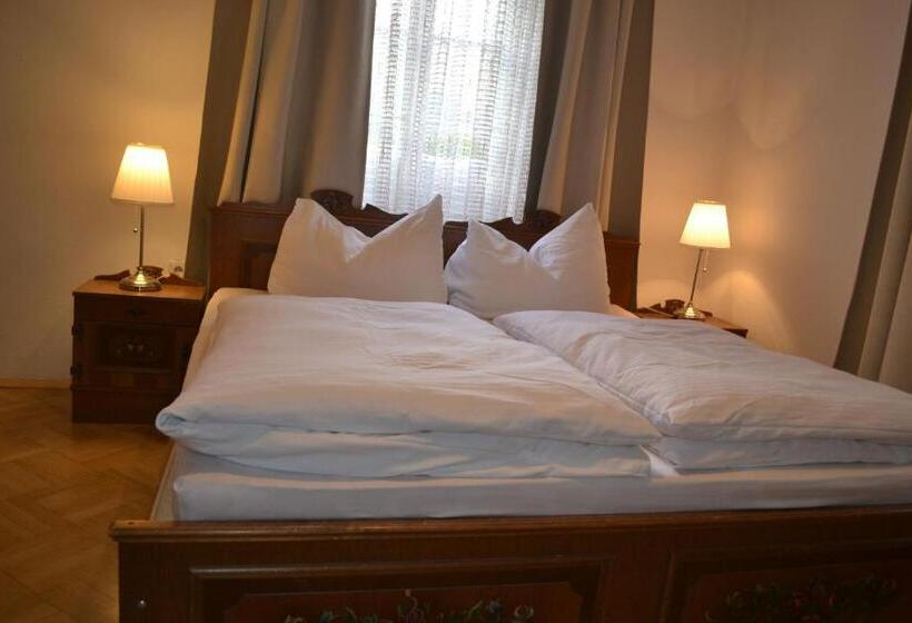 חדר משפחתי נוף לגינה, Haus Rohskopf