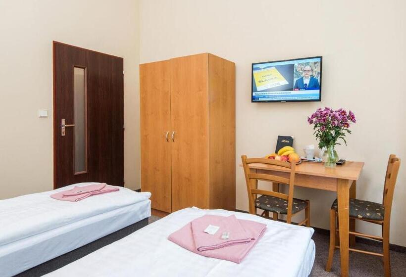 غرفة قياسية, Hůrka