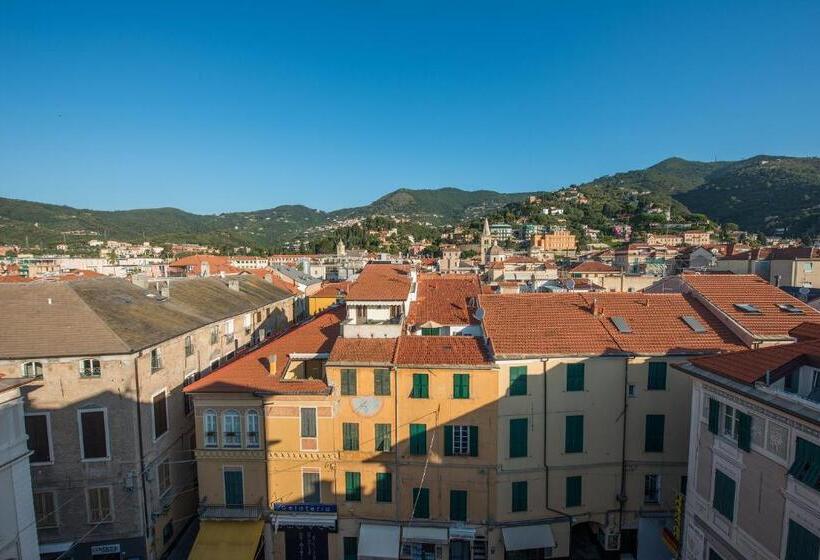 غرفة سوبيريور, Ligure