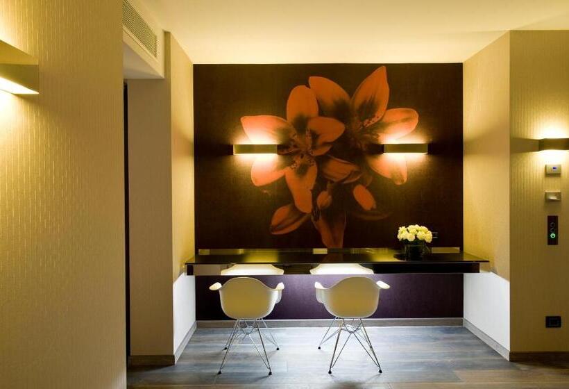 סוויטת סופריור, Viola M