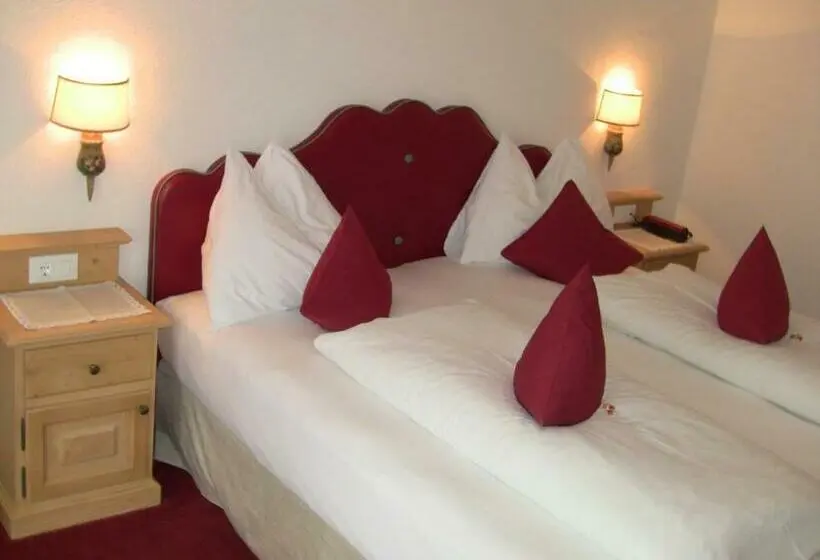 Basic-huone, Palmengarten Hotel Gstör