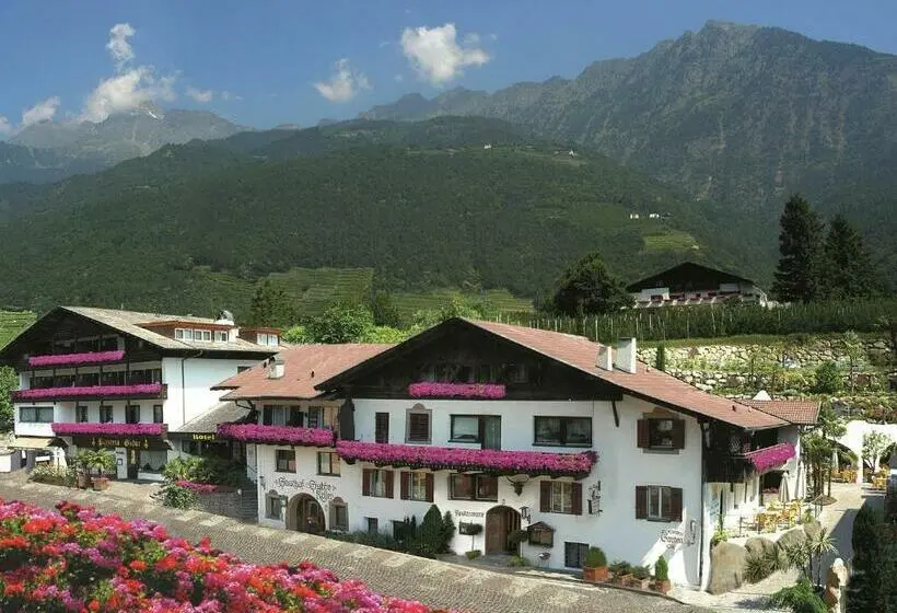 Basic-huone, Palmengarten Hotel Gstör