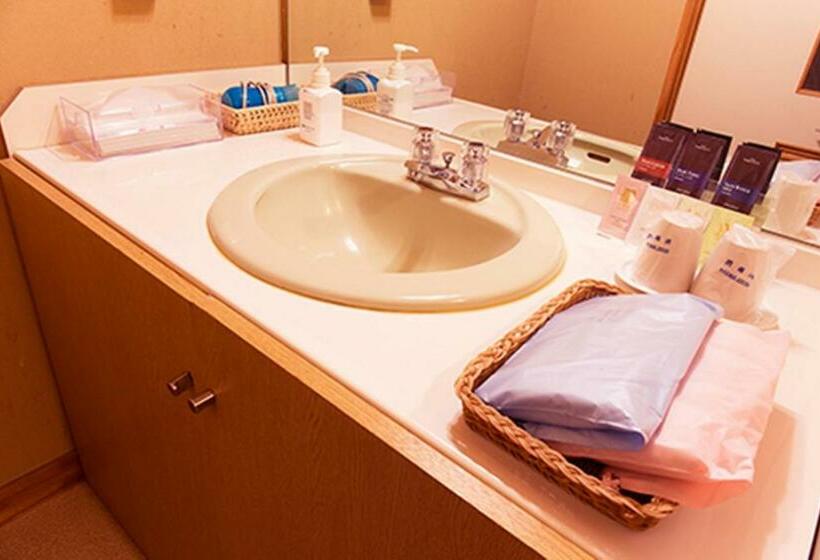 Quarto Quádruplo Estandar, Ryuudo