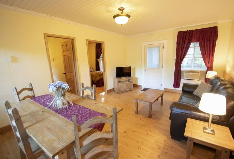 דירת שני חדרים, The Juliana Resort