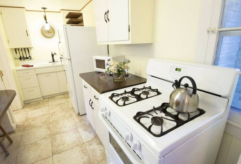 דירת שני חדרים, The Juliana Resort