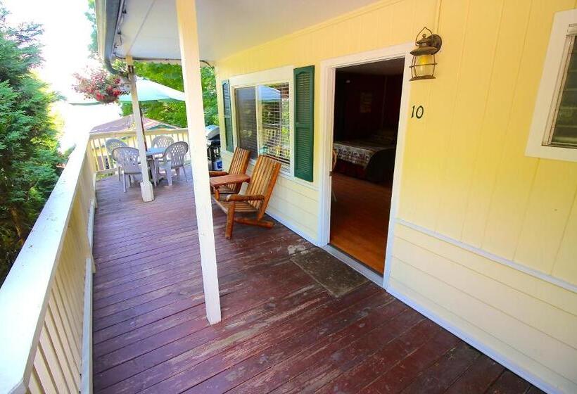 סטודיו סטנדרט עם מרפסת, The Juliana Resort