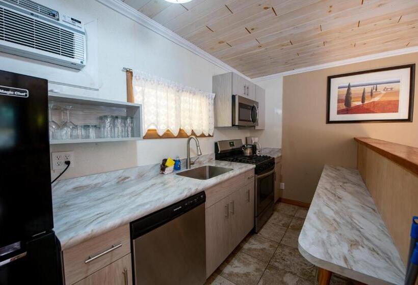 Superior studio with lake view, The Juliana Resort