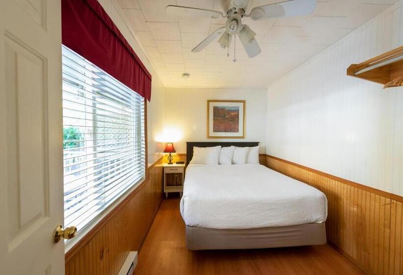 2 Bedroom Suite with Terrace, The Juliana Resort