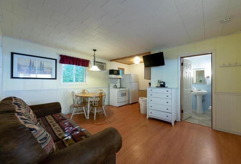 2 Bedroom Suite with Terrace, The Juliana Resort