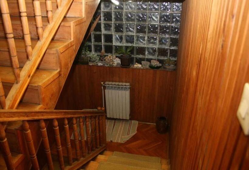 ویلای 1 خوابه, Art Home