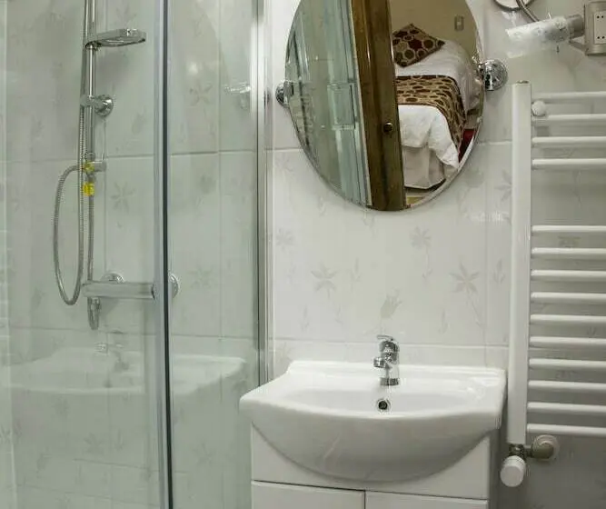 اتاق استاندارد سه نفره, Hostel Entre Vientos