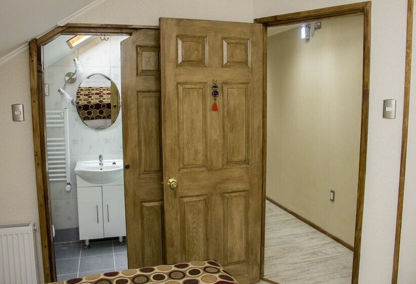 חדר אקונומי, Hostel Entre Vientos