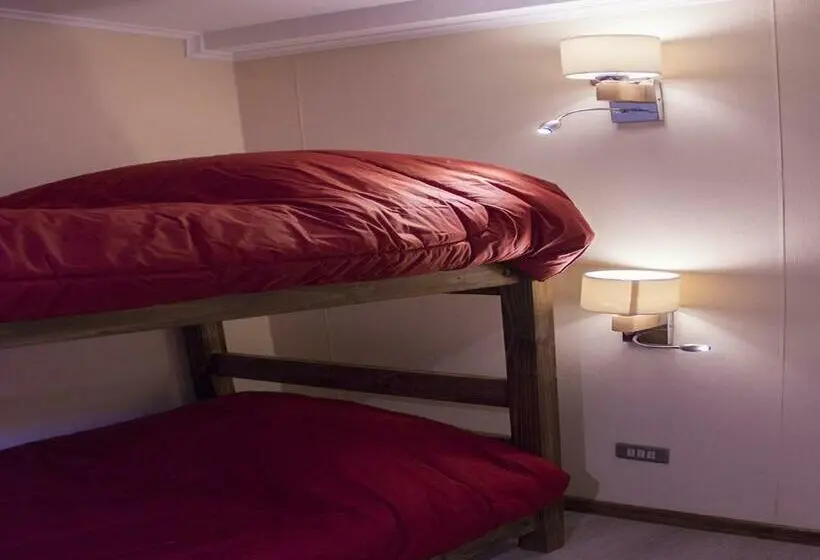 تختخواب در اتاق مشترک, Hostel Entre Vientos