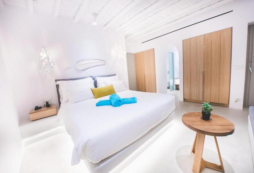 Люкс с гидромассажем, Adel Private Suites