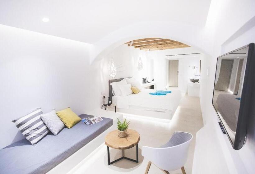 Suite with Pool, Adel Private Suites