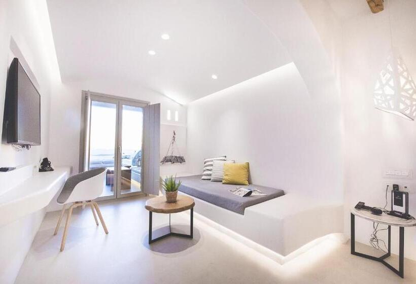 Suite with Pool, Adel Private Suites