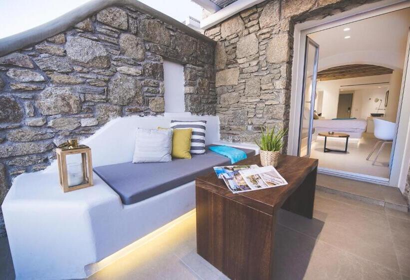 Suite with Pool, Adel Private Suites