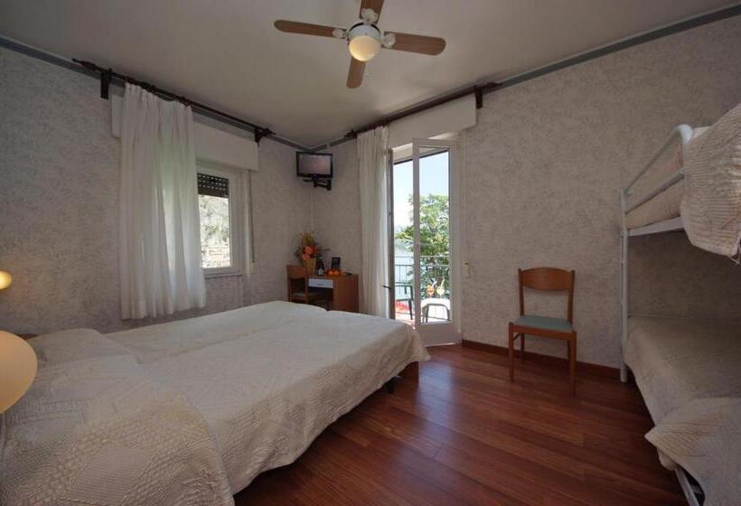 スタンダード４人部屋, Alla Noce