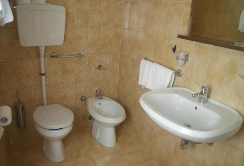 スタンダードトリプルルーム, Alla Noce