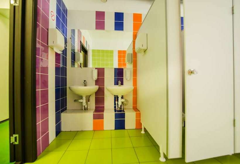 اتاق اکونومی یک تخته, Avatar