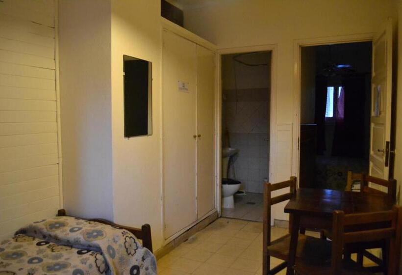 スタンダード4人部屋, Cristal