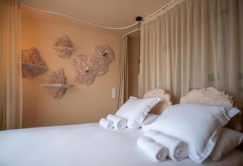 스탠다드 룸, Hôtel La Reine Jane