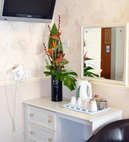 Habitació Basic, Lyndene