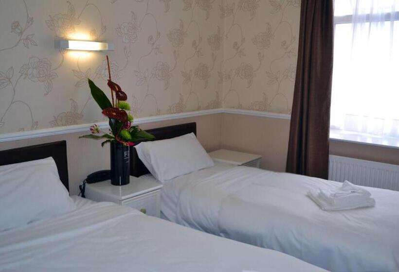 Habitació Estàndard, Lyndene