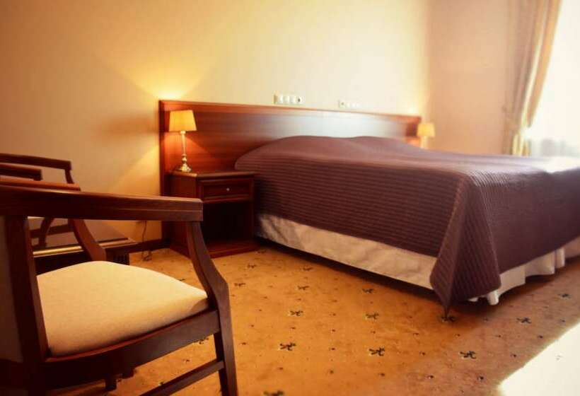 غرفة قياسية, Meridian