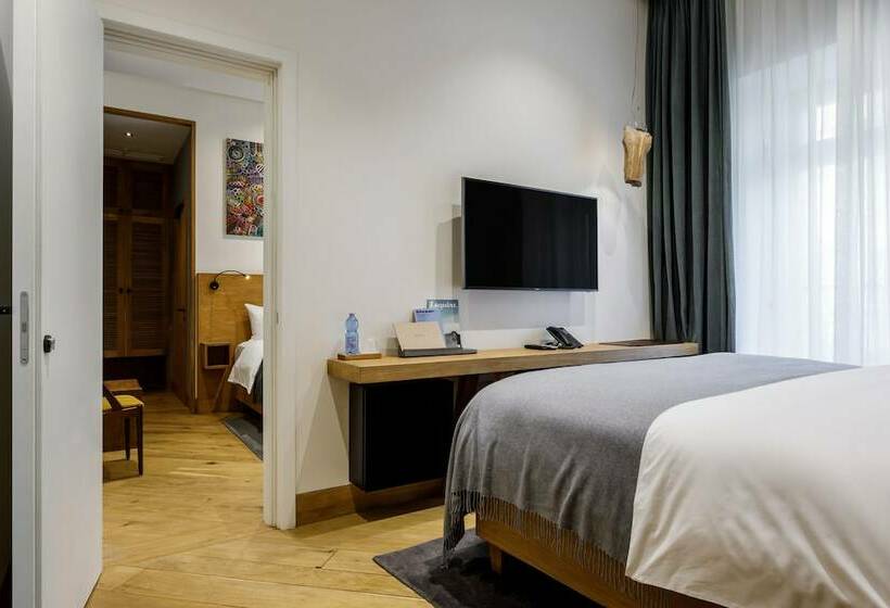 اتاق استاندارد, Moss Boutique