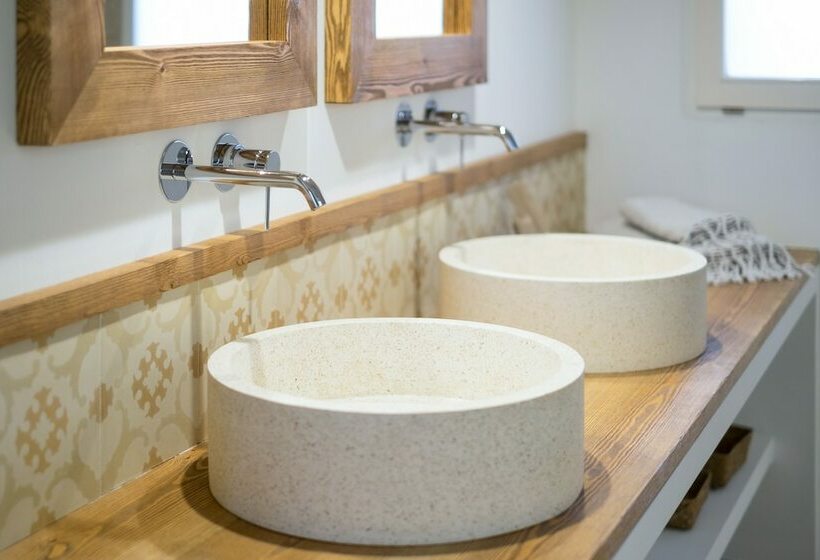 디럭스 스위트, Nou Sant Antoni