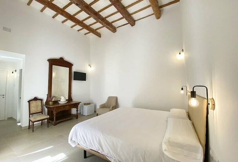 디럭스 스위트, Nou Sant Antoni