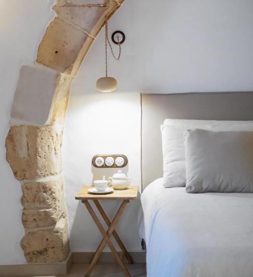 디럭스 스위트, Nou Sant Antoni