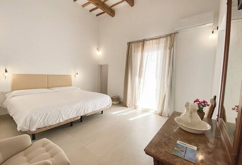 디럭스 스위트, Nou Sant Antoni