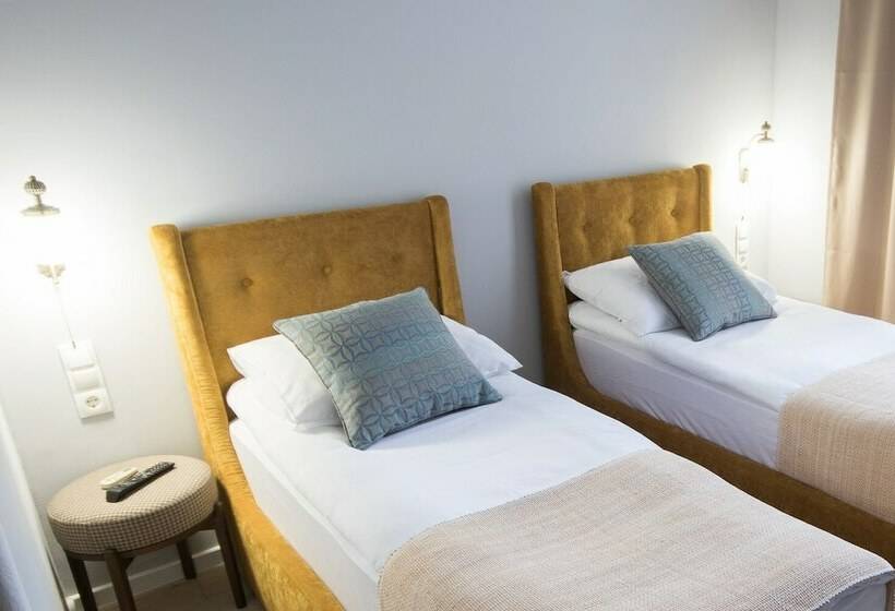 اتاق استاندارد, Ovo Malo Duše