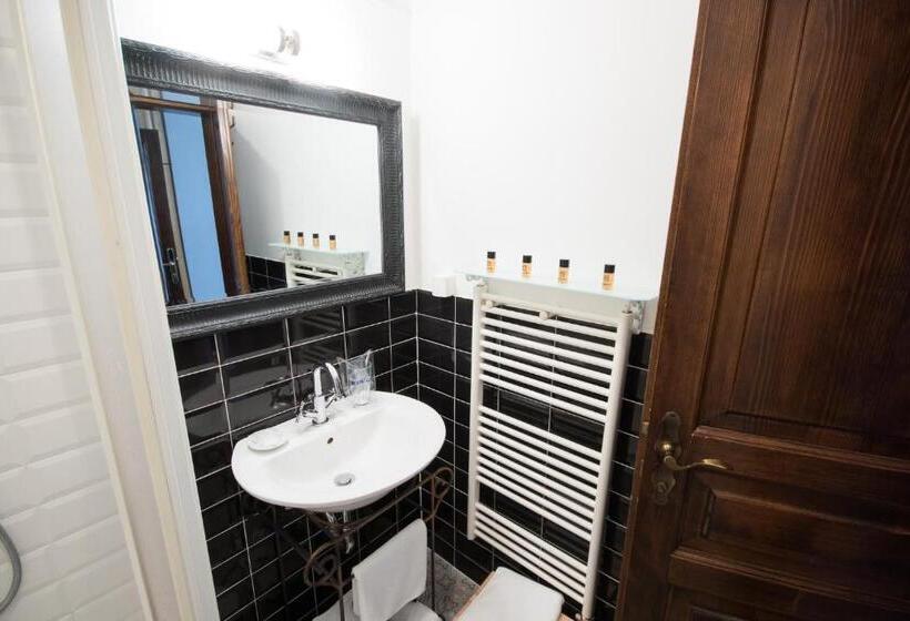 اتاق استاندارد, Ovo Malo Duše