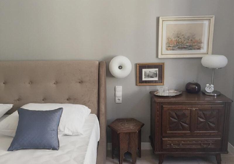 اتاق راحتی, Ovo Malo Duše