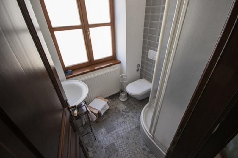 اتاق راحتی, Ovo Malo Duše