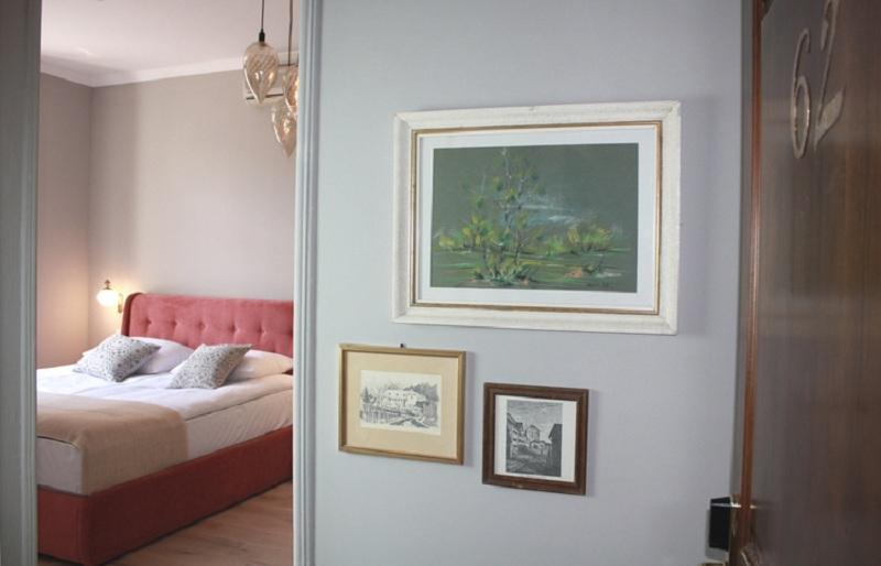 اتاق استاندارد, Ovo Malo Duše