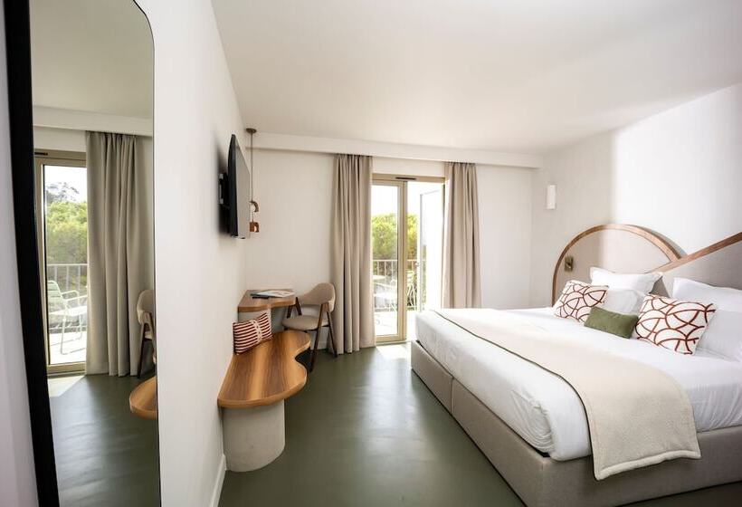 Номер Стандарт Вид на Море, Hôtel Du Parc Cavalaire Sur Mer