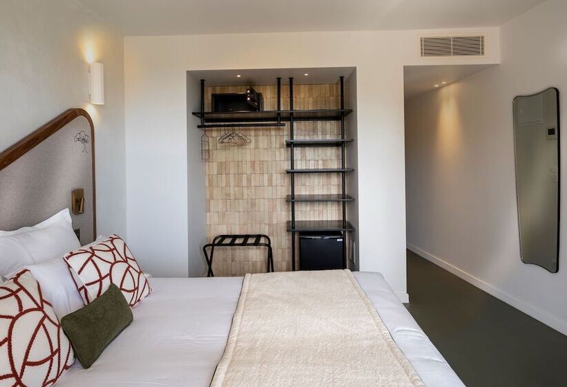 Номер Стандарт Вид на Море, Hôtel Du Parc Cavalaire Sur Mer