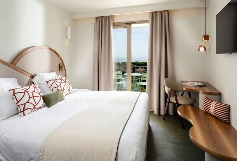 Номер Стандарт Вид на Море, Hôtel Du Parc Cavalaire Sur Mer