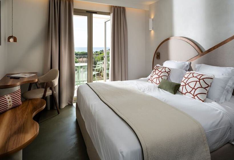 Номер Стандарт Вид на Море, Hôtel Du Parc Cavalaire Sur Mer