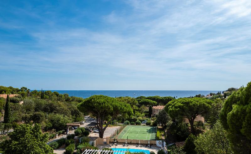 Номер Стандарт Вид на Море, Hôtel Du Parc Cavalaire Sur Mer