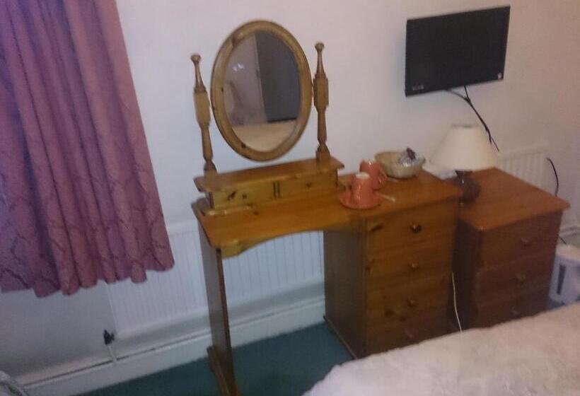 패밀리 룸, Rose & Crown