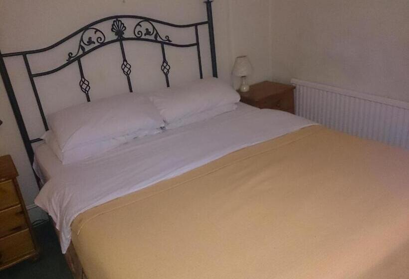 스탠다드 룸, Rose & Crown