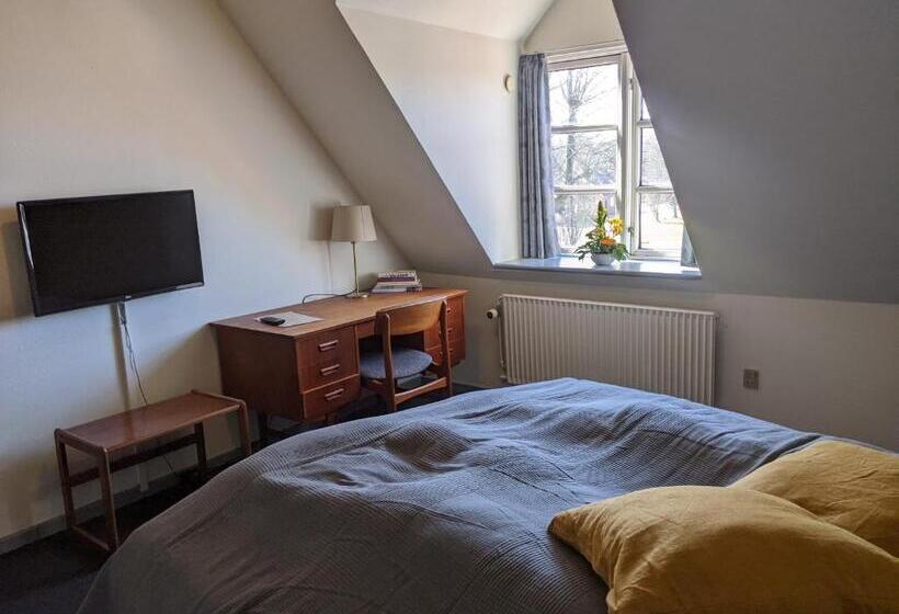 标准单人间, Sevel Kro