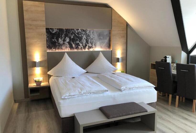 Junior suite with river view, Traumblick